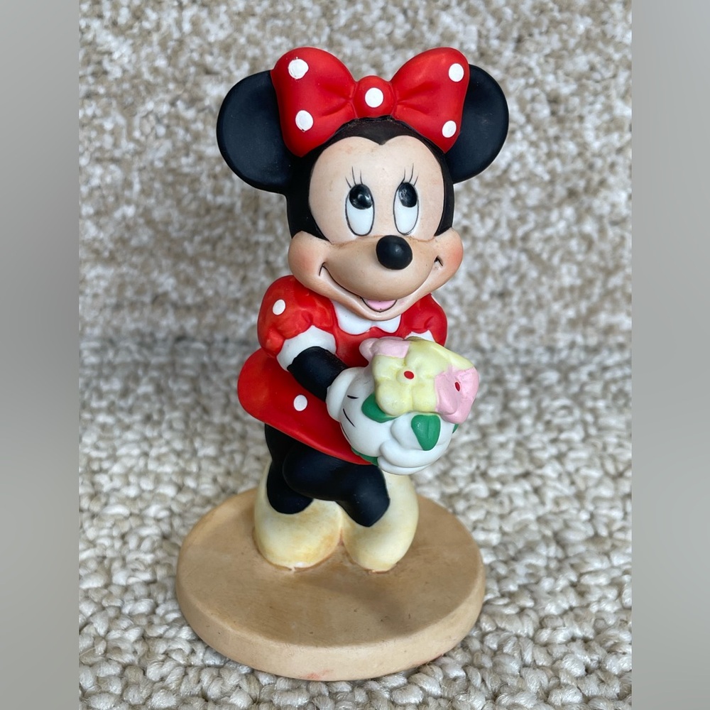 Disney Minnie Mouse Red and Black Figurine